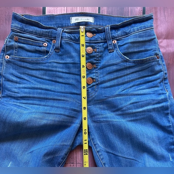 Madewell Cali-Demi Boot Jeans 26 High Rise Distressed 
 Raw Hems Button fly - Picture 5 of 11